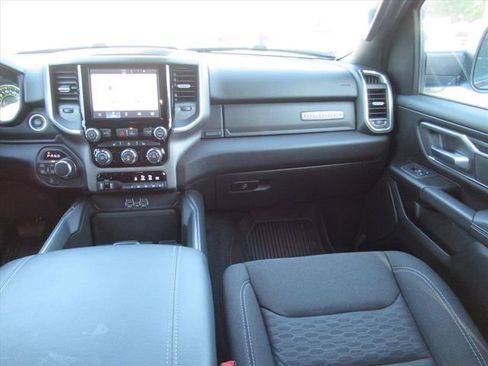 Certified 2025 RAM 1500 Big Horn AWD/4WD image 14