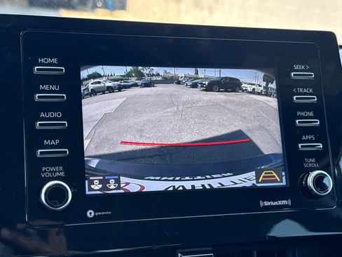 Certified 2022 Toyota Camry SE FWD image 25