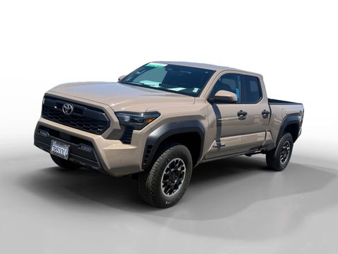 Used 2026 Toyota Tacoma TRD Off-Road w/ TRD Off Road Upgrade Package AWD/4WD image 1