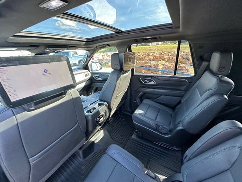 Used 2024 Chevrolet Tahoe Z71 AWD/4WD image 18