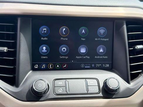 Used 2022 GMC Acadia Denali w/ Denali Ultimate Package image 32