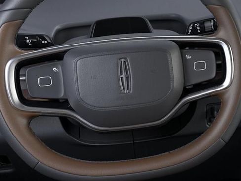 New 2026 Lincoln Navigator Reserve AWD/4WD image 12