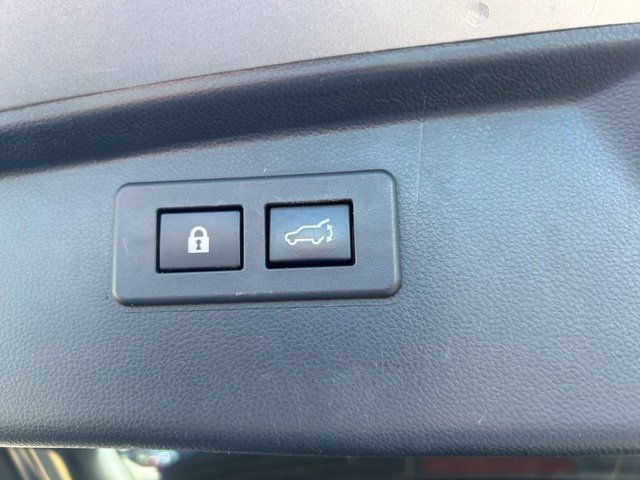 Used 2020 Subaru Outback Limited AWD/4WD image 11