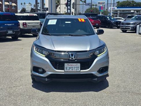 Used 2019 Honda HR-V Sport image 2