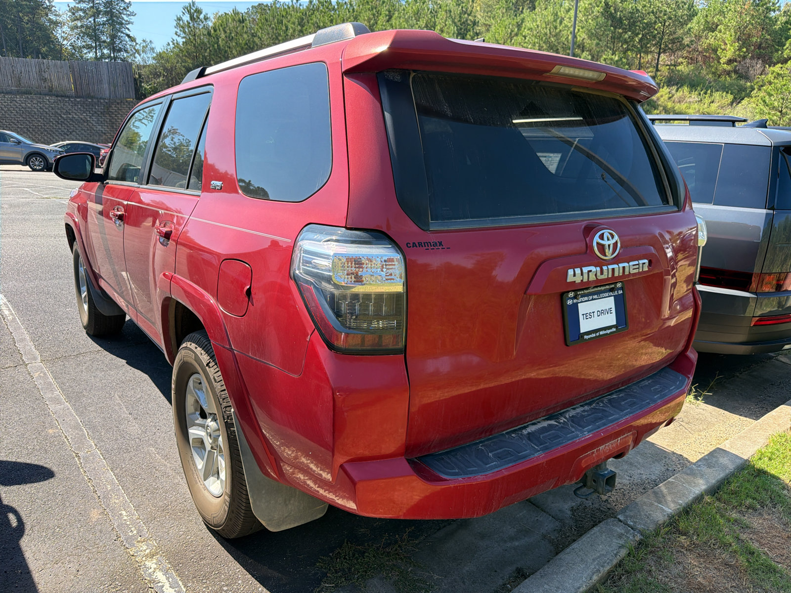Used 2019 Toyota 4Runner SR5 RWD image 2