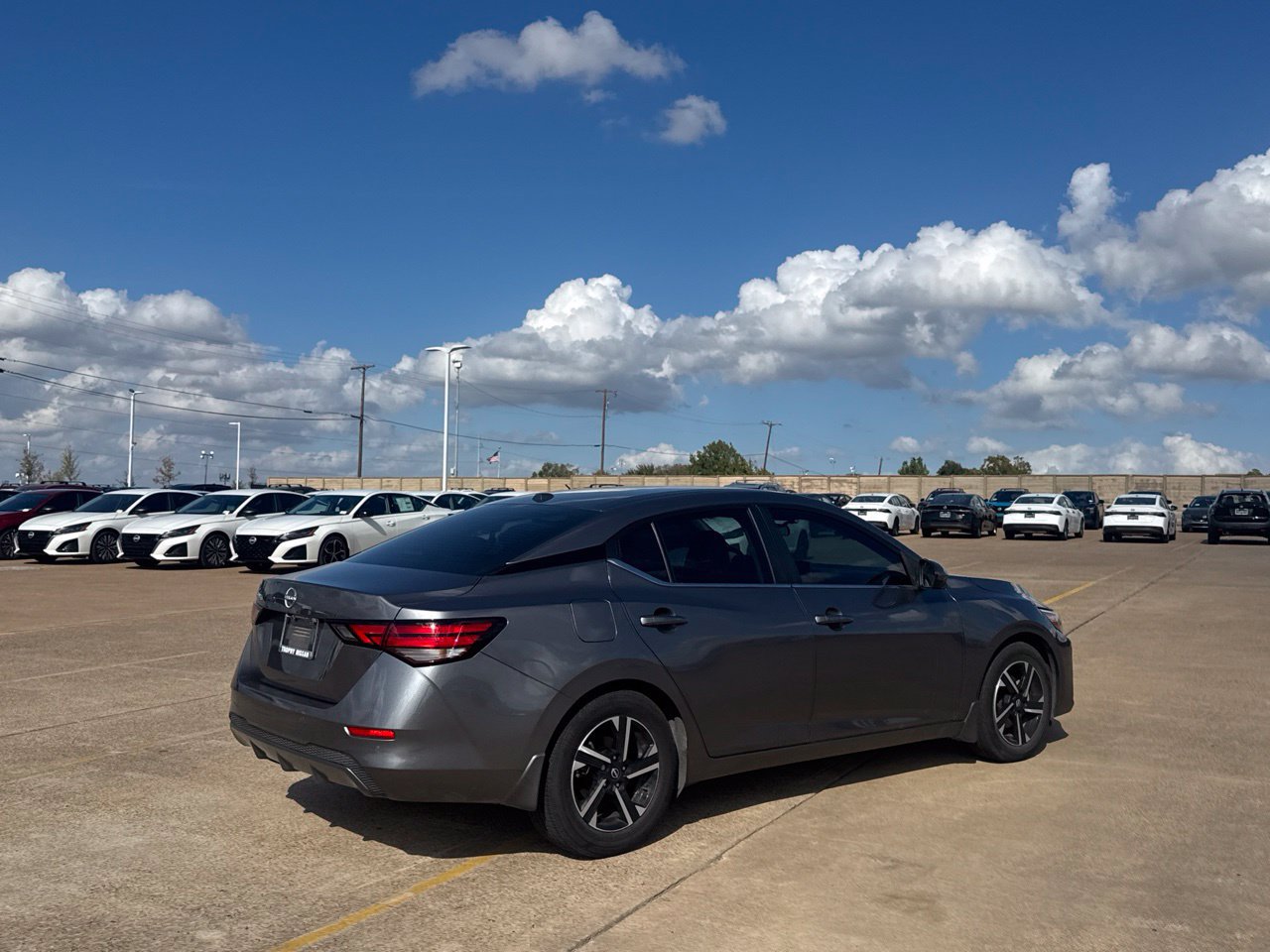 Used 2025 Nissan Sentra SV w/ Trunk Package FWD image 26
