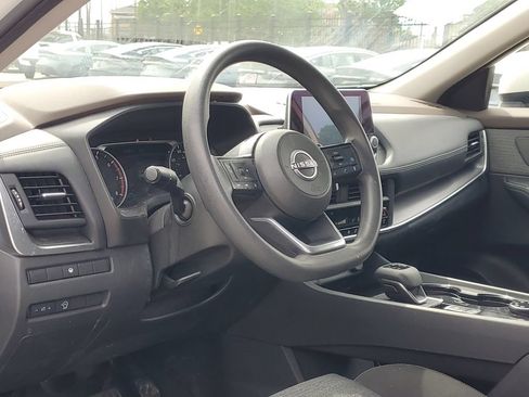 Used 2023 Nissan Rogue SV AWD/4WD image 13