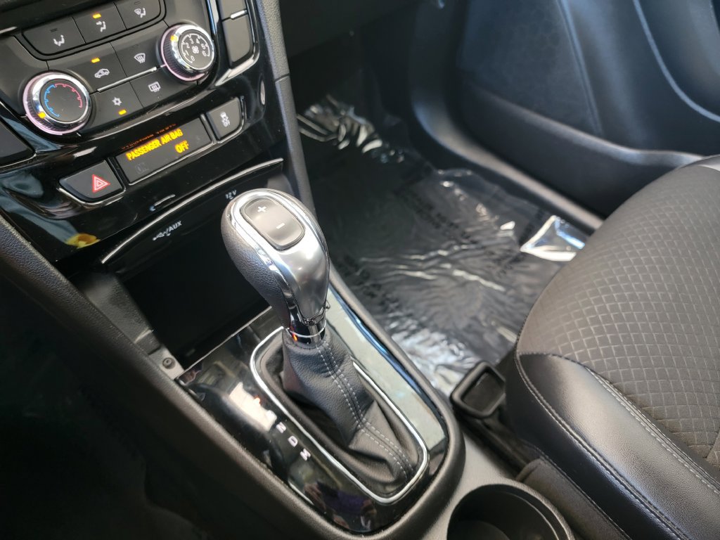 Used 2018 Buick Encore Preferred FWD image 18