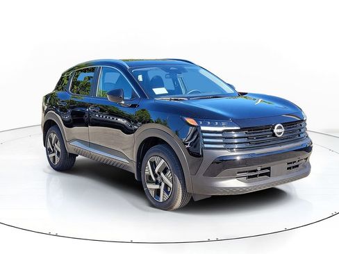 New 2026 Nissan Kicks SV image 1