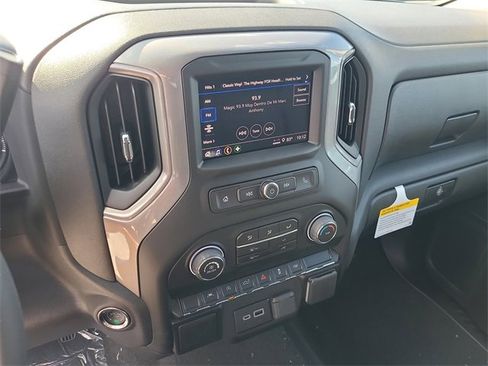 New 2026 Chevrolet Silverado 1500 Custom image 26