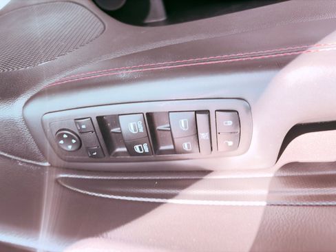 Used 2024 Dodge Durango GT image 16