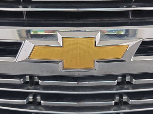 Used 2023 Chevrolet Tahoe Premier AWD/4WD image 37