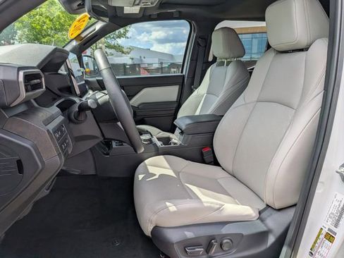 Used 2024 Toyota Tacoma Limited AWD/4WD image 16