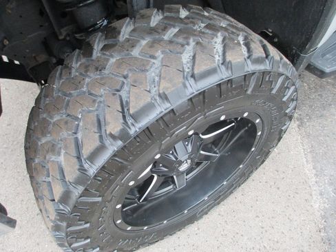 Used 2022 GMC Sierra 1500 SLT image 13