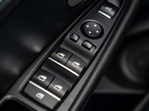 Used 2017 BMW X5 M AWD/4WD image 10