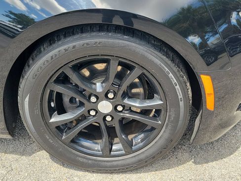 Used 2021 Chevrolet Camaro LS RWD image 9