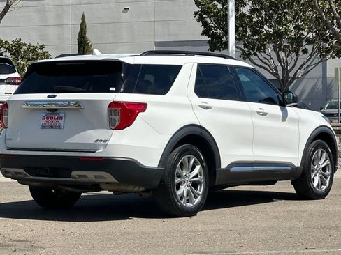 Used 2023 Ford Explorer XLT w/ Equipment Group 202A AWD/4WD image 4