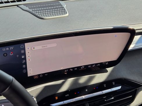 Certified 2025 Buick Enclave Preferred image 28