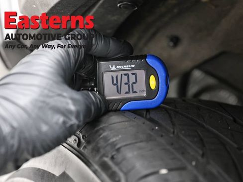 Used 2024 Toyota RAV4 XLE AWD/4WD image 25