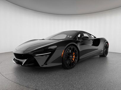 New 2025 McLaren Artura