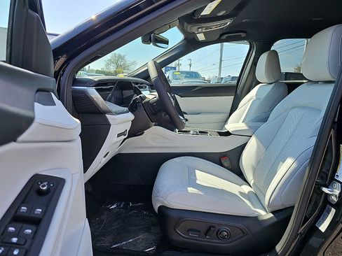 New 2026 Jeep Cherokee Limited AWD/4WD image 9