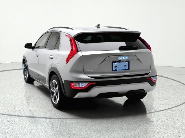 Certified 2023 Kia Niro FWD image 4