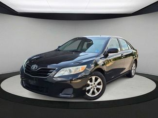 Used 2011 Toyota Camry LE w/ LE Extra-Value Pkg FWD video 1