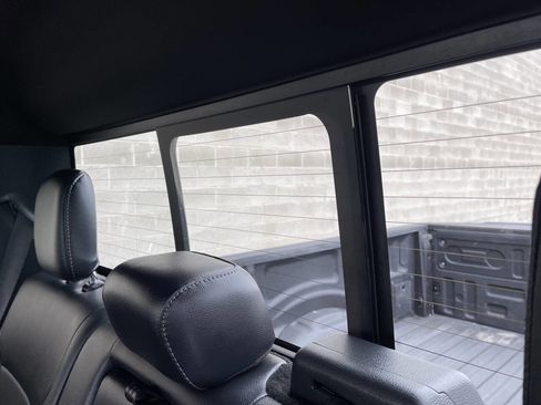 Used 2025 Ford F150 Lariat image 23