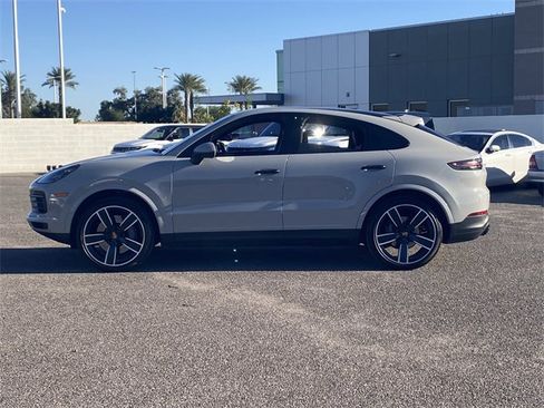 Used 2022 Porsche Cayenne S image 31