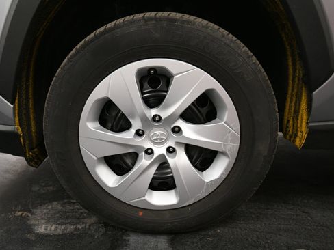 Certified 2024 Toyota RAV4 LE image 30