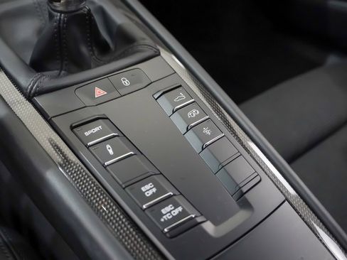 Certified 2018 Porsche 911 GT3 image 31