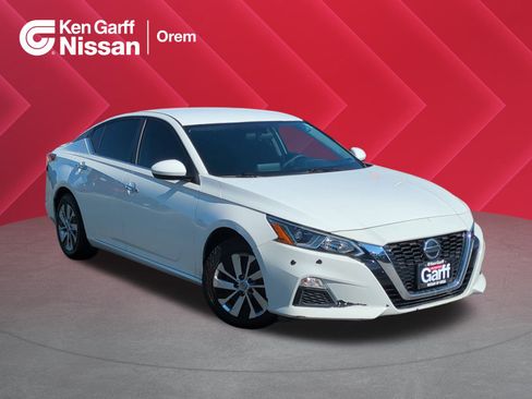 Used 2019 Nissan Altima 2.5 S image 1