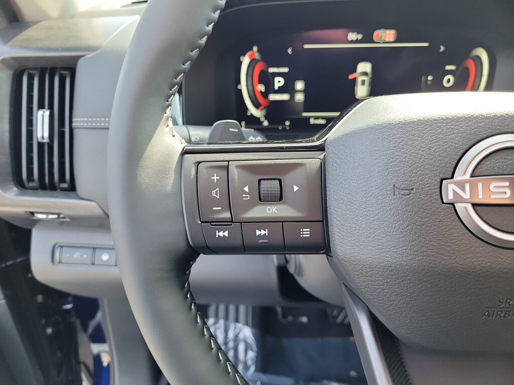 New 2026 Nissan Pathfinder Platinum FWD image 23