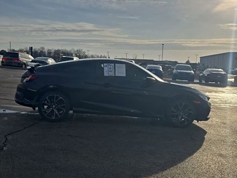 Used 2019 Honda Civic Sport image 8
