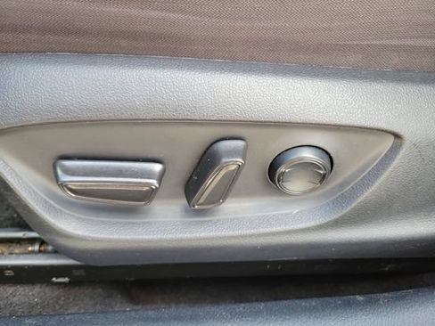 Used 2020 Toyota Camry LE FWD image 16