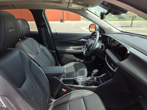 Used 2024 Buick Encore GX Avenir w/ Avenir Technology Package AWD/4WD image 34