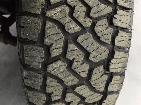 Used 2018 Jeep Wrangler Unlimited Sport image 36