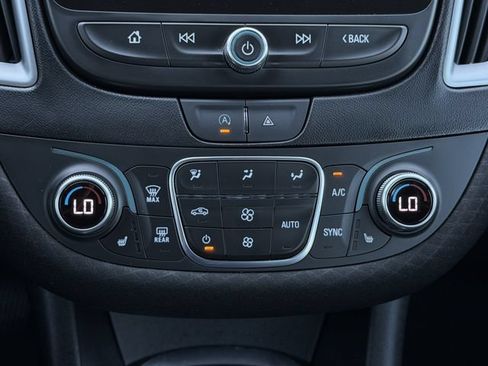 Used 2023 Chevrolet Malibu LT FWD image 19
