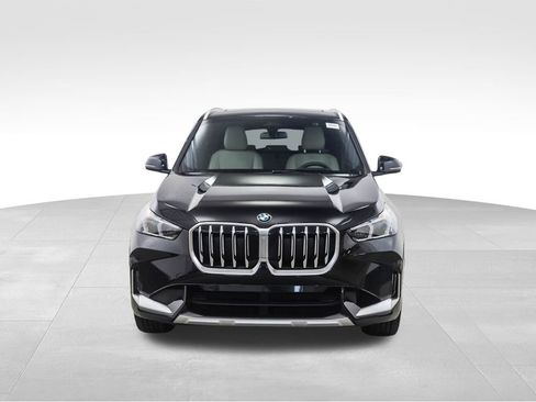 Used 2025 BMW X1 xDrive28i w/ Technology Package image 8