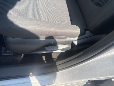 Used 2019 Toyota RAV4 LE w/ Carpet Mat Package FWD image 13