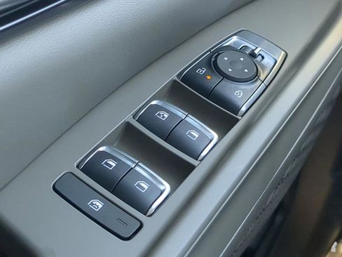 New 2026 Kia Carnival LXS image 11