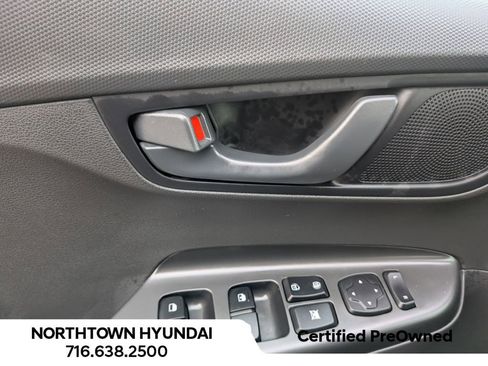 Certified 2023 Hyundai Kona SEL AWD/4WD image 30
