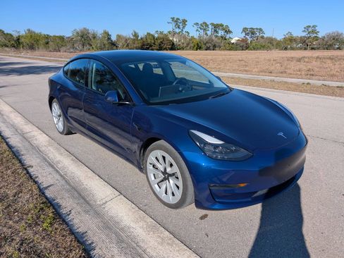 Used 2022 Tesla Model 3 Long Range image 4