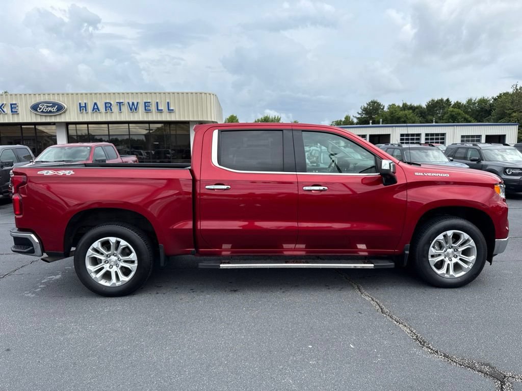 Used 2023 Chevrolet Silverado 1500 LTZ AWD/4WD image 31