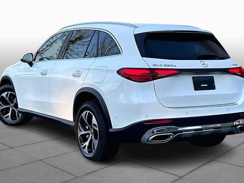 Used 2025 Mercedes-Benz GLC 350e 4MATIC image 12