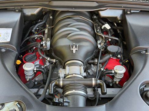 Used 2012 Maserati GranTurismo MC RWD image 10