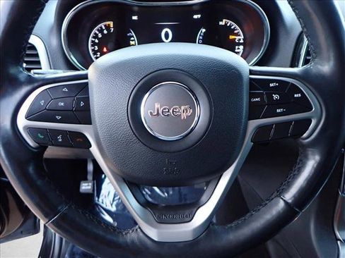 Used 2021 Jeep Grand Cherokee Limited image 15