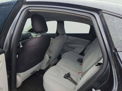Used 2013 Dodge Dart SXT w/ Popular Equipment Group FWD image 7