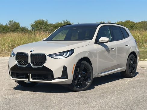 New 2026 BMW X3 xDrive30 w/ Premium Package image 2