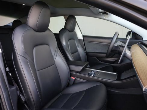 Used 2021 Tesla Model 3 Standard Range Plus RWD image 30